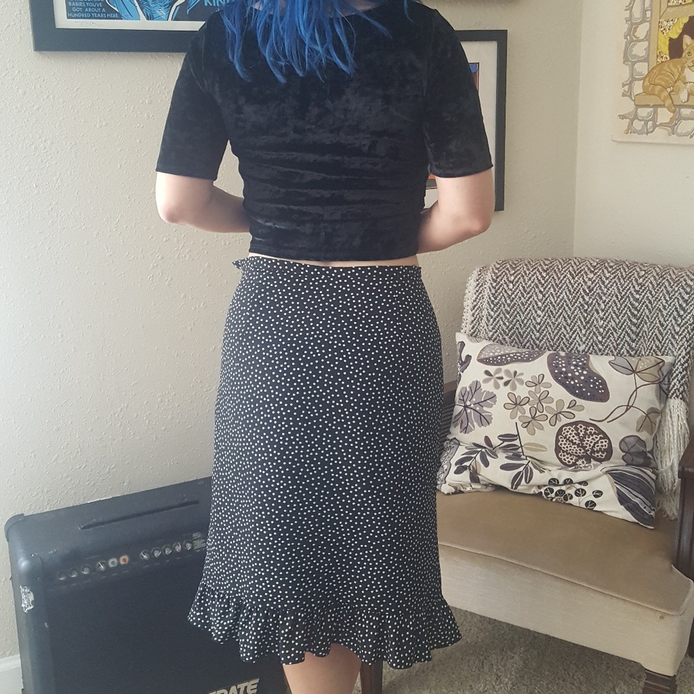 Black and White Polk Dot Mid Length Trumpet Skirt - Picture 4 of 8